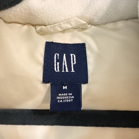 Vintage Y2K Gap Vest Womens M Puffer Down Quilted Faux Fur Hood Zip Snap - Picture 8 of 11